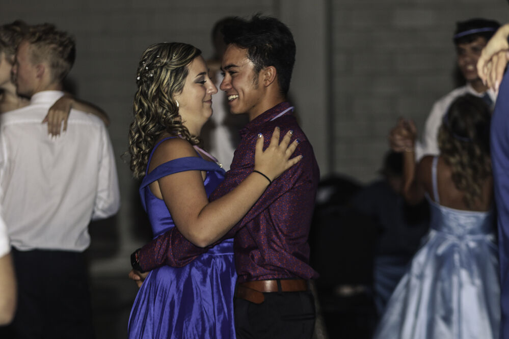 PHOTOS: Weborg 21 Centre Prom